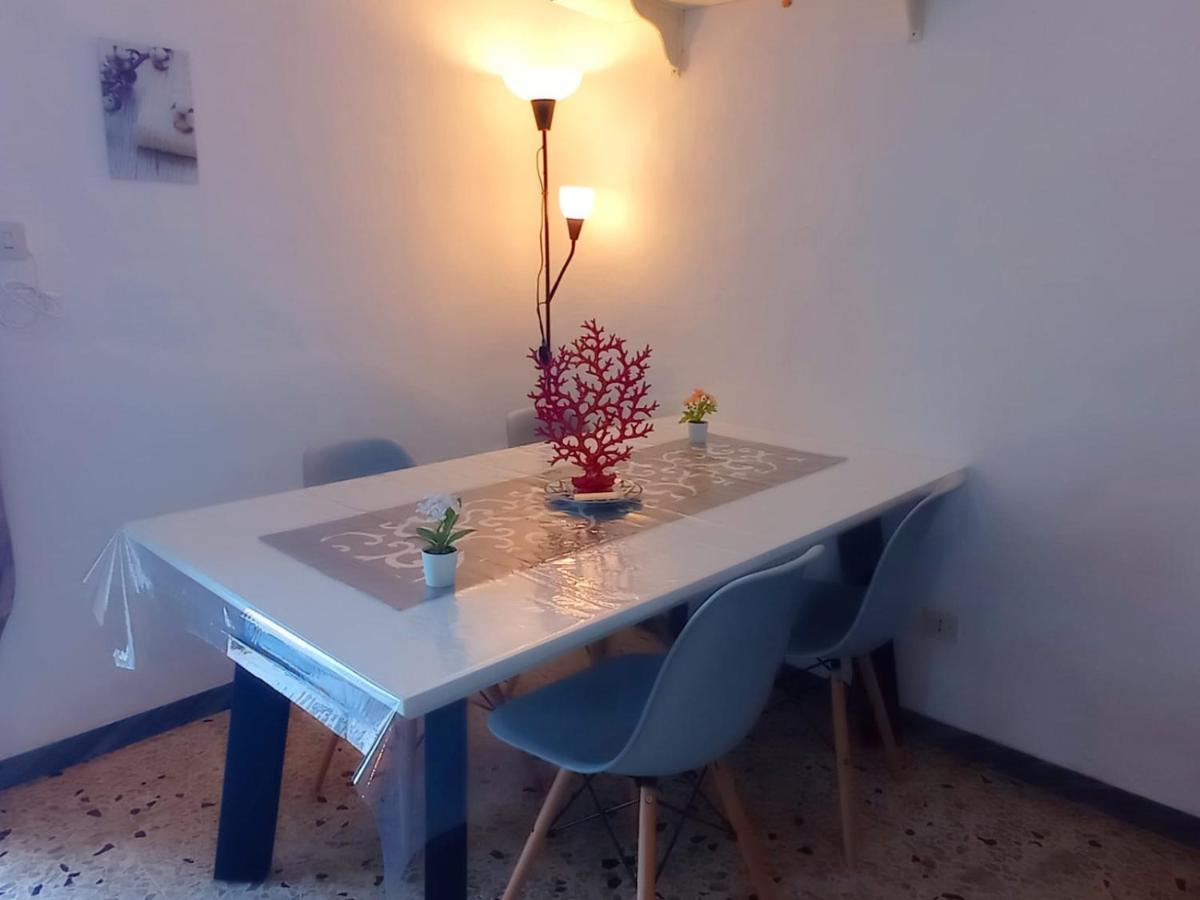 הוילה פונזה The Quiet House מראה חיצוני תמונה